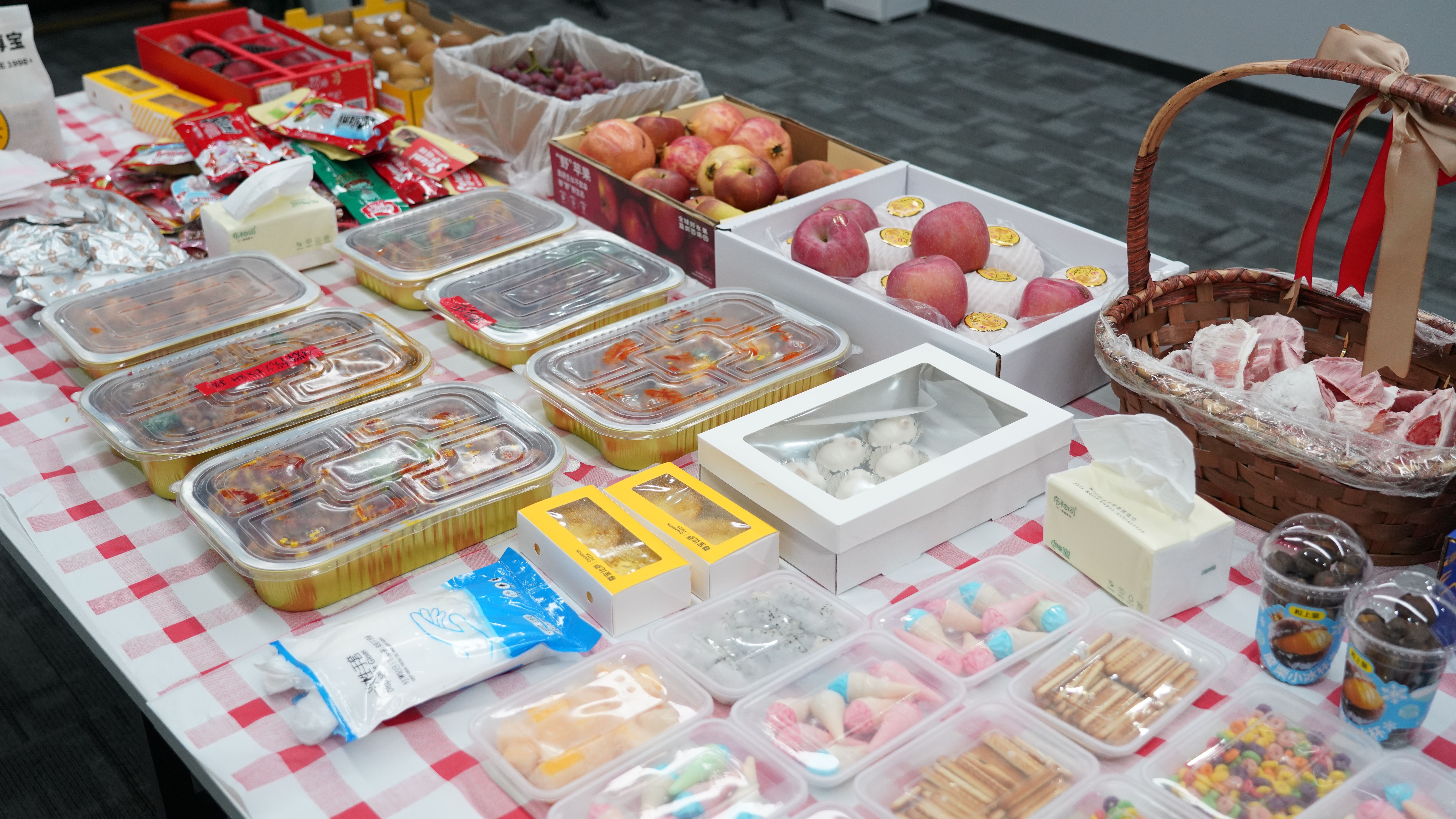 花好月圆，生辰同庆 (1)